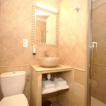 Hotel Logis Grand Bain